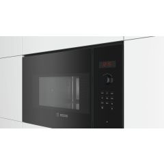 Bosch BFL553MB0B Red display, upto 900W, 25L, 5 power levels, 7 auto programmes, electronic control,