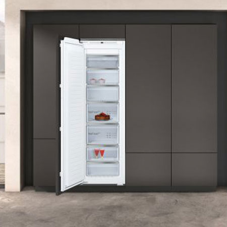 Neff-tall-built-In-Refriger